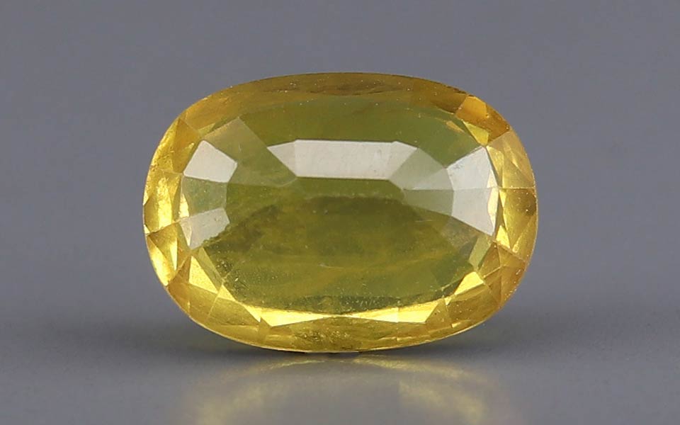 Yellow Sapphire (Pukhraj) Gemstone - 3.6 Carats