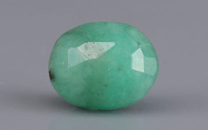 Emerald (Panna) Gemstone - 3.59 Carats