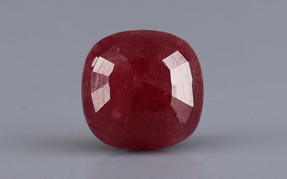 Ruby (Manik) Gemstone - 4.76 Carats