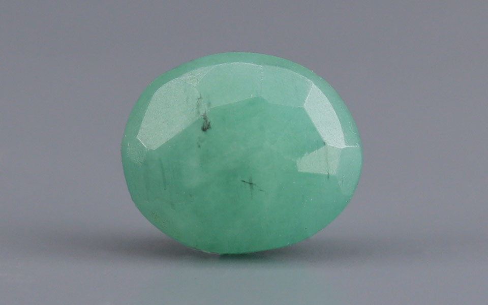 Emerald (Panna) Gemstone - 2.84 Carats