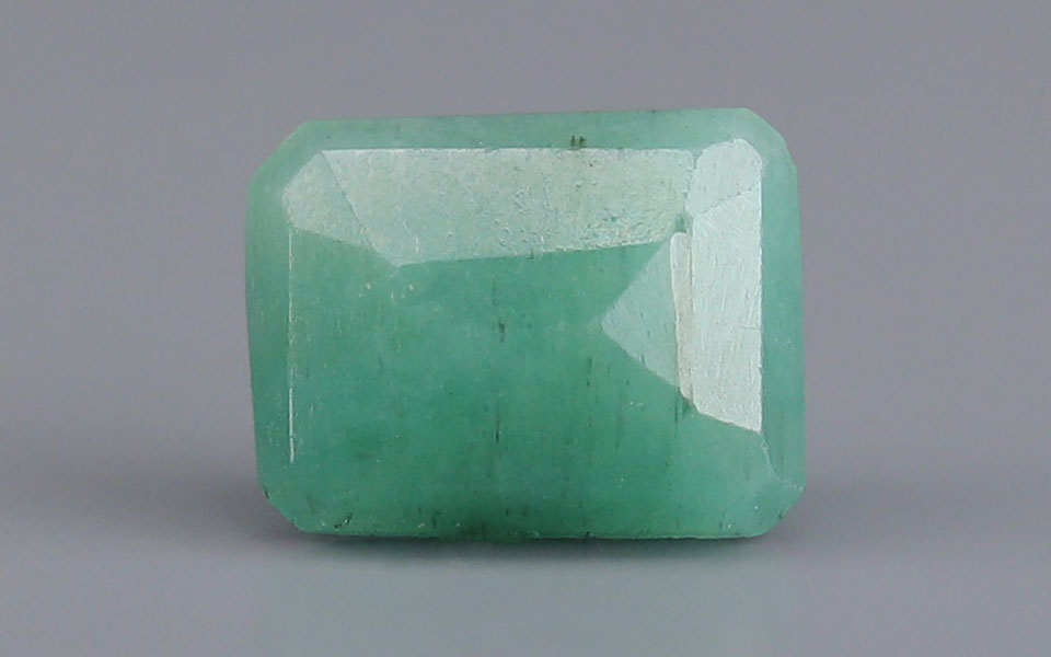 Emerald (Panna) Gemstone - 3.20 Carats