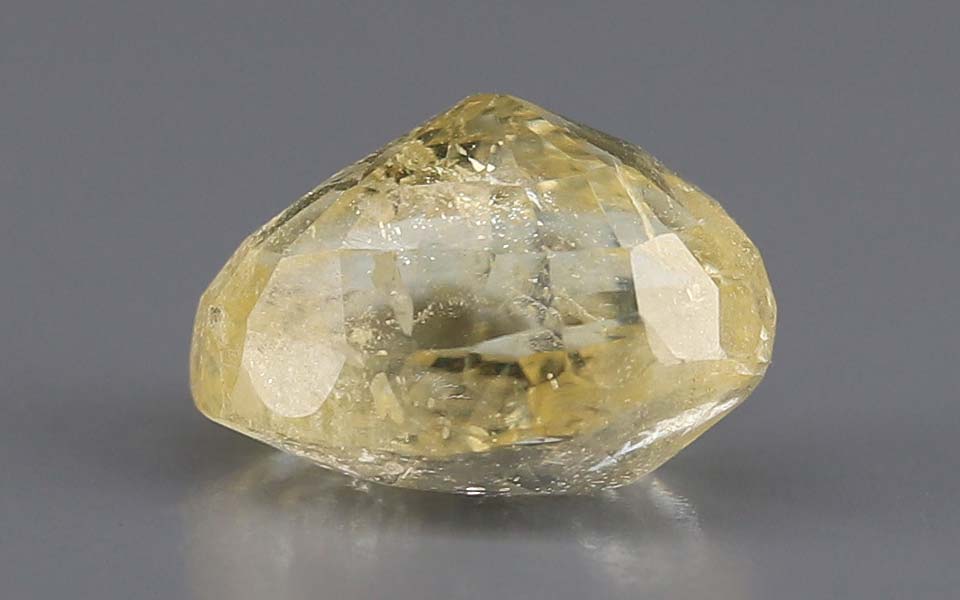 Yellow Sapphire (Pukhraj) Gemstone - 5.17 Carats