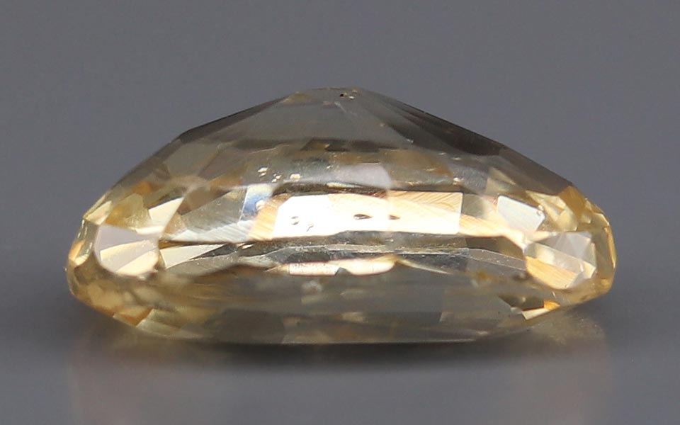 Yellow Sapphire (Pukhraj) Gemstone - 5.67 Carats