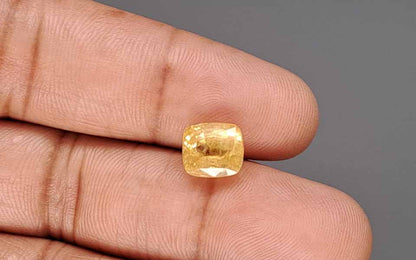 Yellow Sapphire (Pukhraj) Gemstone - 4.84 Carats