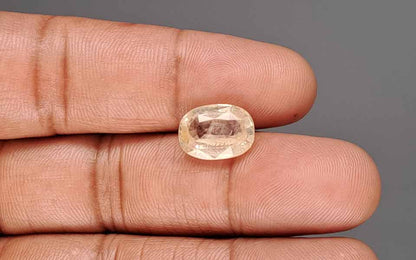 Yellow Sapphire (Pukhraj) Gemstone - 6.84 Carats
