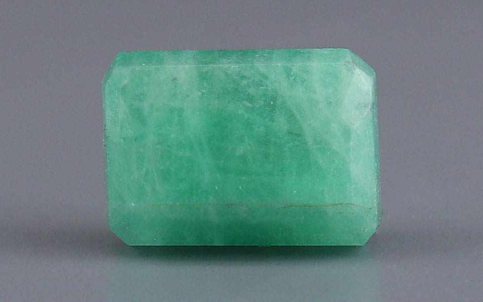 Emerald (Panna) Gemstone - 3.45 Carats