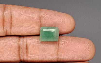 Emerald (Panna) Gemstone - 5.43 Carats