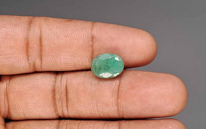 Emerald (Panna) Gemstone - 4.07 Carats