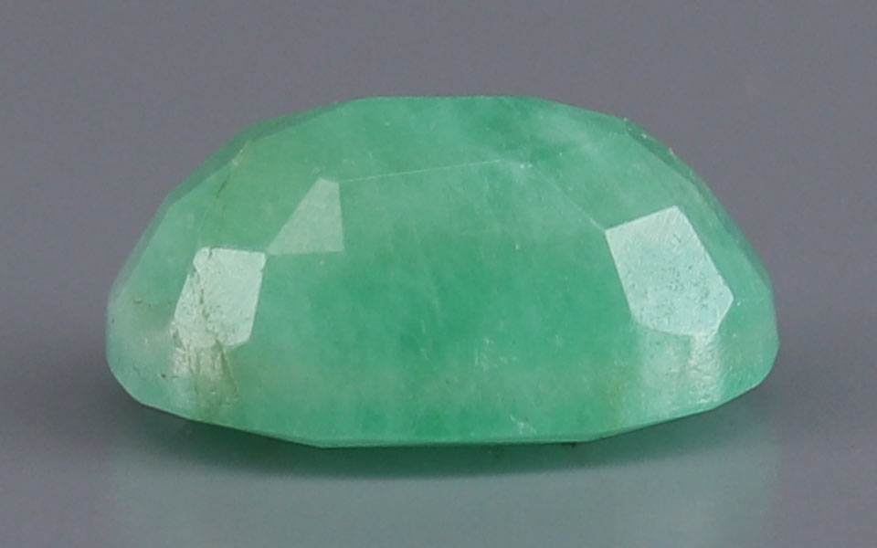 Emerald (Panna) Gemstone - 3.43 Carats