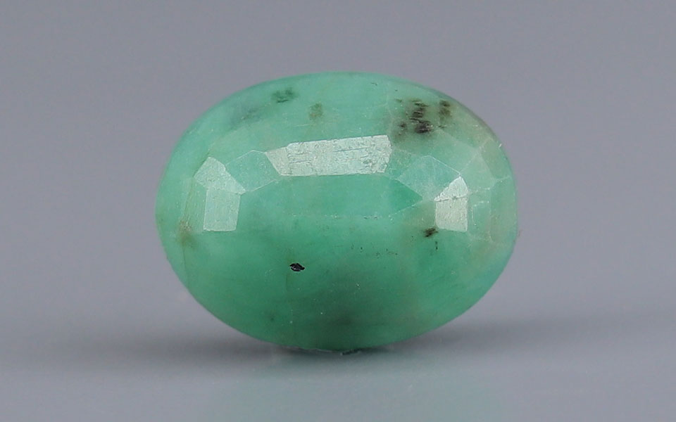 Emerald (Panna) Gemstone - 3.42 Carats