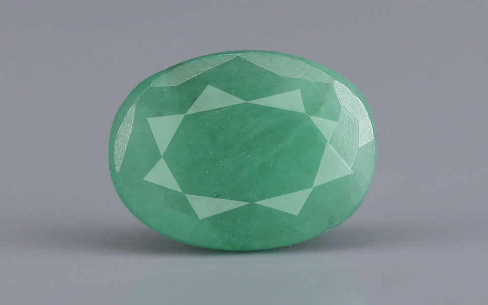 Emerald (Panna) Gemstone - 2.53 Carats