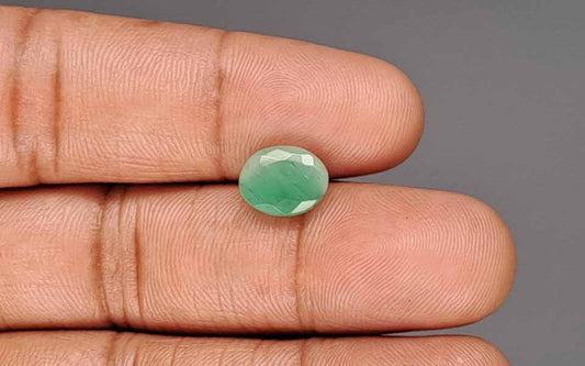 Emerald (Panna) Gemstone - 2.87 Carats