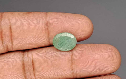 Emerald (Panna) Gemstone - 2.94 Carats