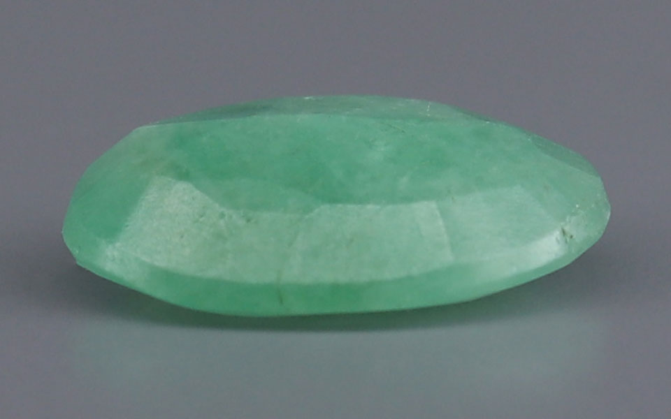 Emerald (Panna) Gemstone - 2.94 Carats