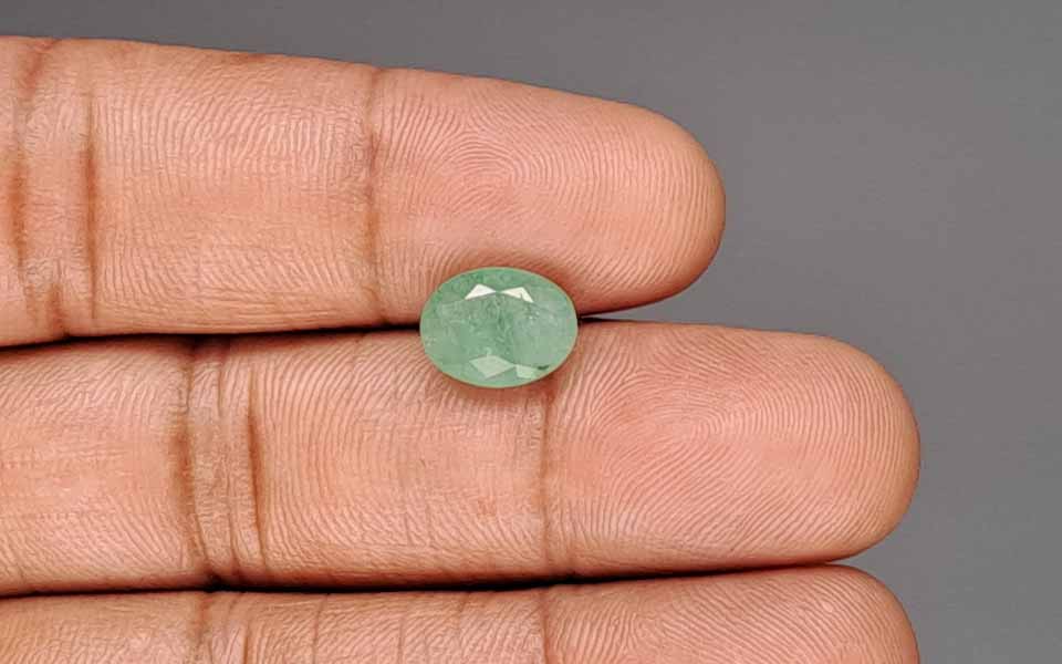Emerald (Panna) Gemstone - 2.82 Carats