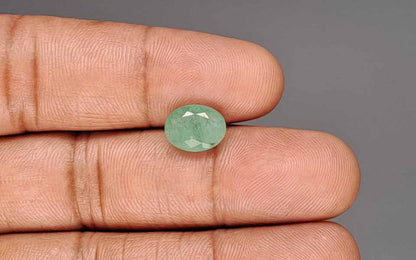 Emerald (Panna) Gemstone - 2.82 Carats
