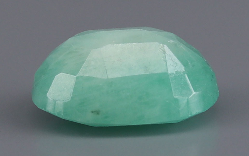 Emerald (Panna) Gemstone - 7.32 Carats