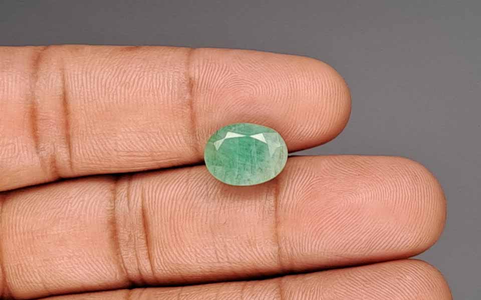Emerald (Panna) Gemstone - 4.24 Carats