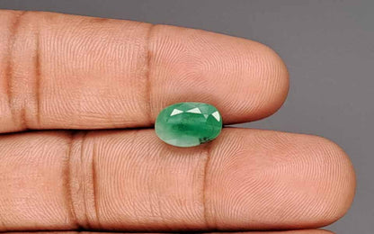 Emerald (Panna) Gemstone - 3.18 Carats