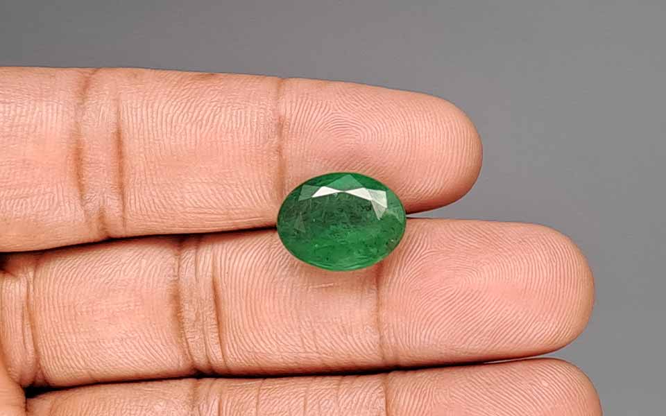 Emerald (Panna) Gemstone - 7.83 Carats
