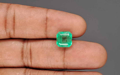 Emerald (Panna) Gemstone - 3.27 Carats
