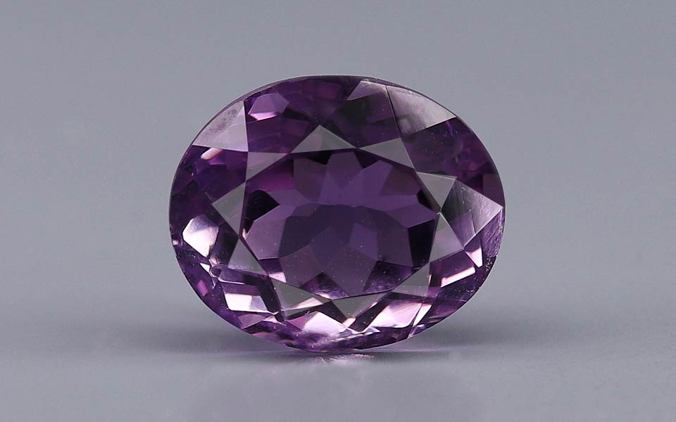 Amethyst - 7.63 Carats (Jamunia - 8.32 Ratti)