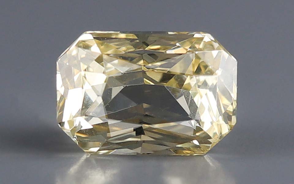 Yellow Sapphire (Pukhraj) Gemstone - 5.53 Carats