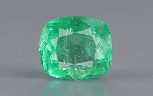 Emerald (Panna) Gemstone - 4.45 Carats