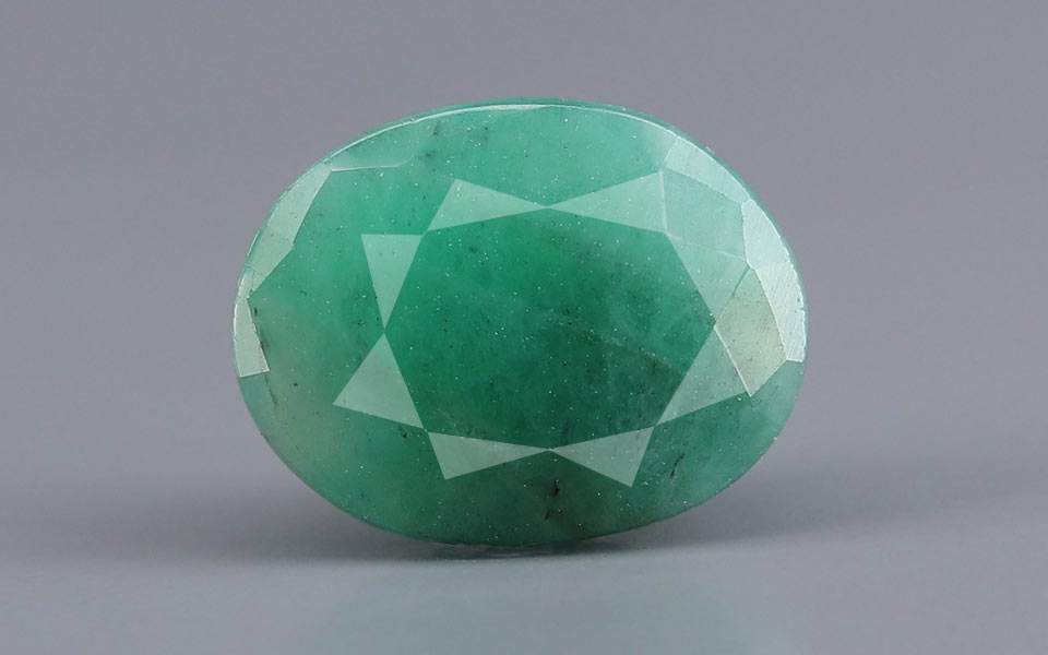Emerald (Panna) Gemstone - 3.98 Carats