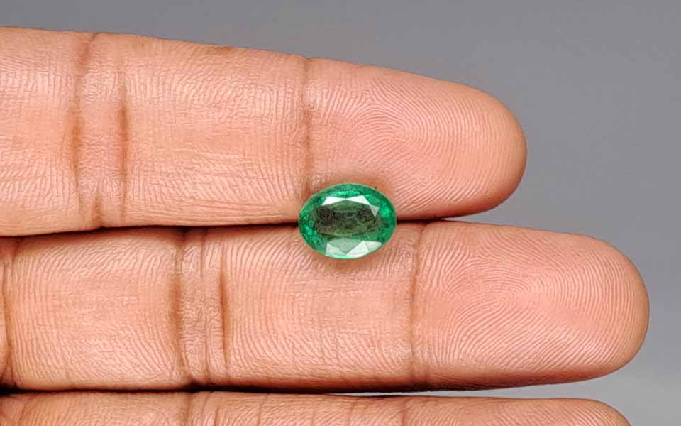 Emerald (Panna) Gemstone - 2.84 Carats