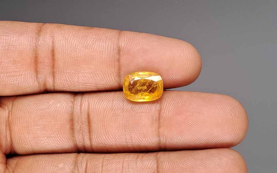 Yellow Sapphire (Pukhraj) Gemstone - 4.41 Carats