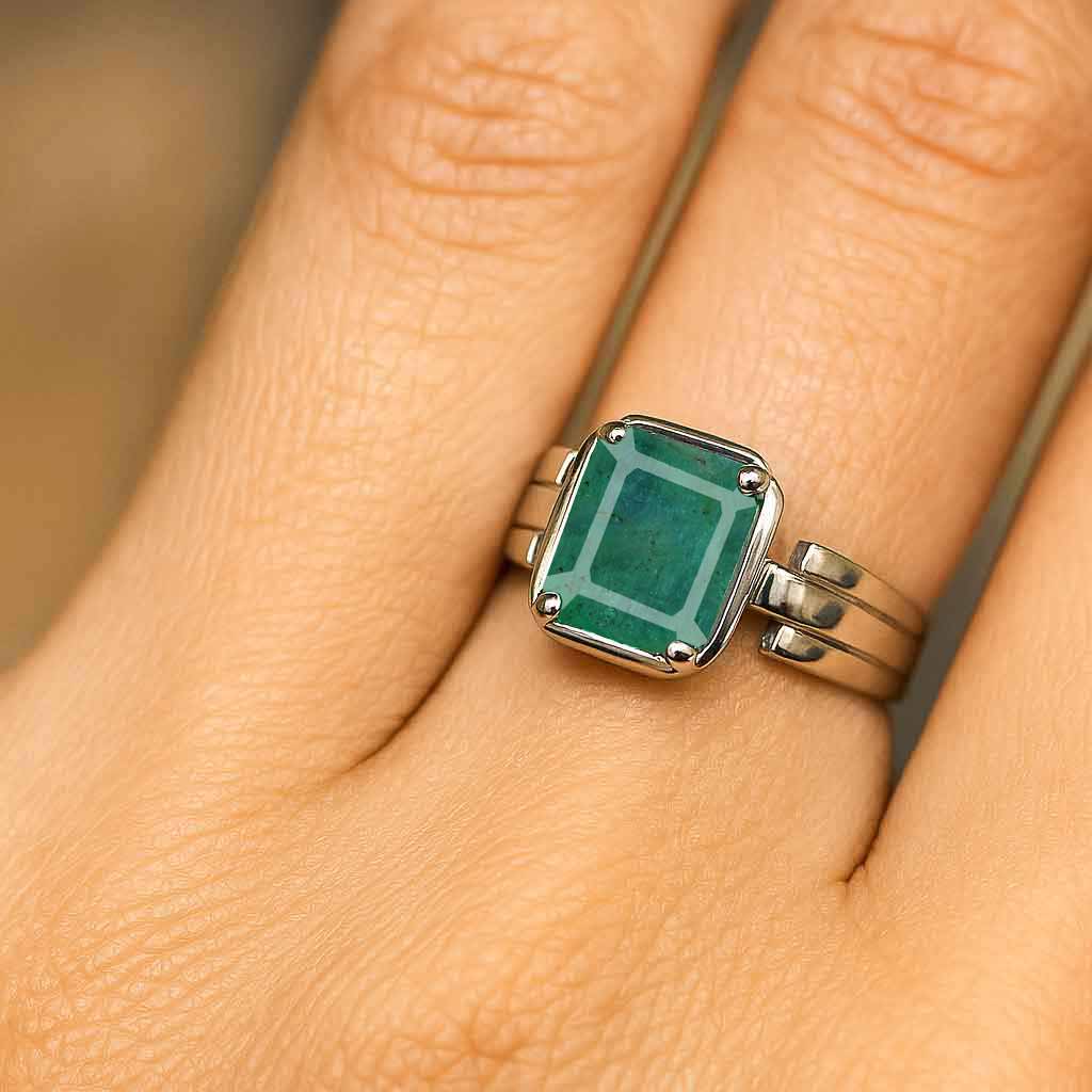 Authentic 925 Sterling Silver Emerald Cut Emerald Ring for Ladies