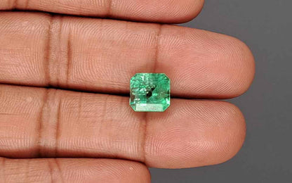 Emerald (Panna) Gemstone - 3.61 Carats