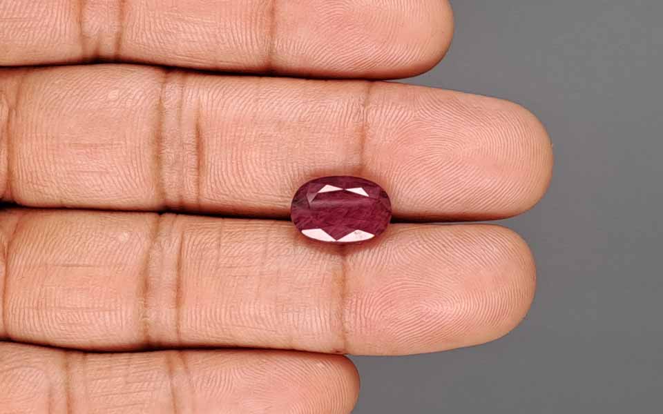 Ruby (Manik) Gemstone - 5.96 Carats