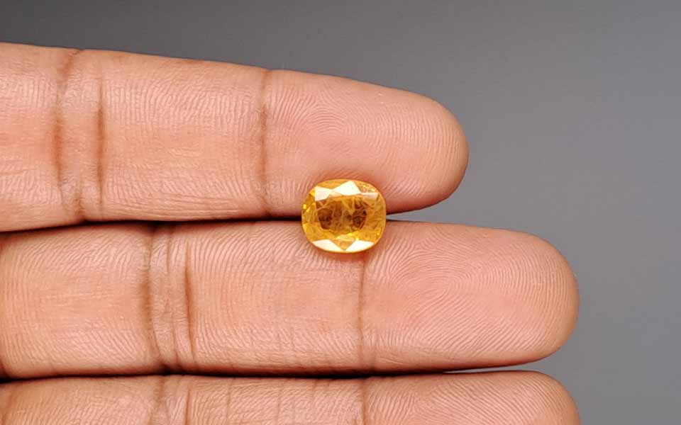 Yellow Sapphire (Pukhraj) Gemstone - 3.7 Carats