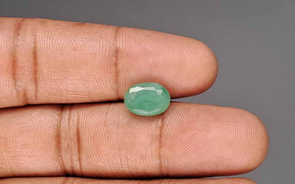 Emerald (Panna) Gemstone - 3.29 Carats