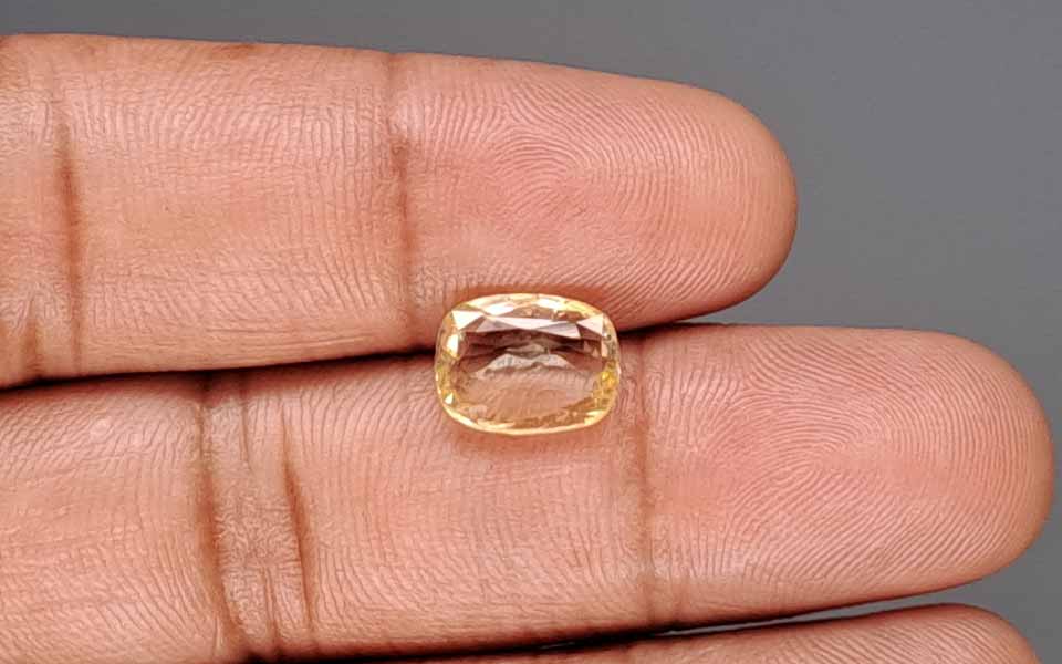 Yellow Sapphire (Pukhraj) Gemstone - 3.62 Carats