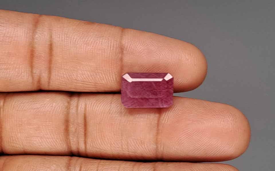 Ruby (Manik) Gemstone - 9.65 Carats