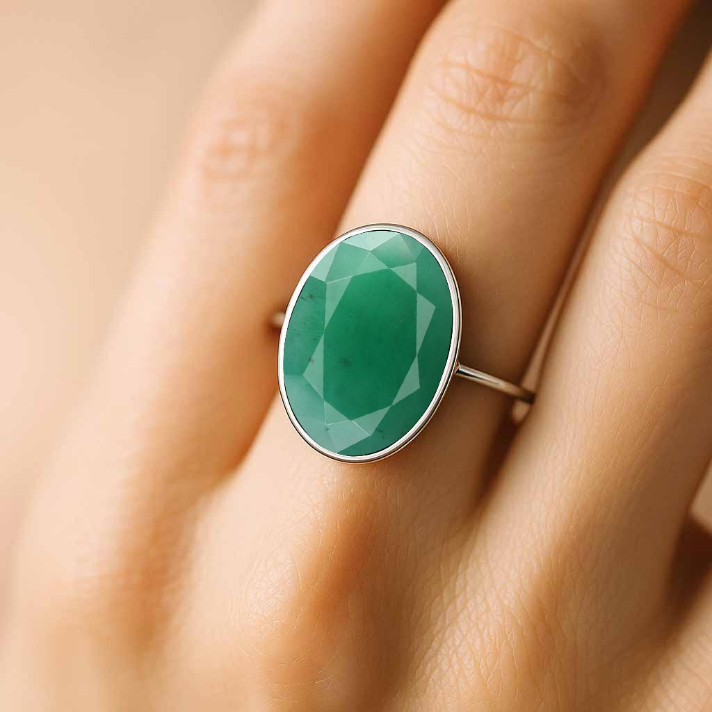 Modern Pure Sterling Silver WoMen's Emerald Stone Ring