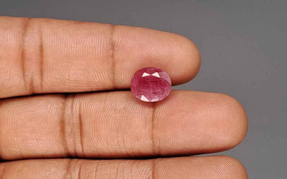 Ruby (Manik) Gemstone - 5.78 Carats