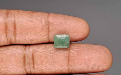 Emerald (Panna) Gemstone - 3.13 Carats