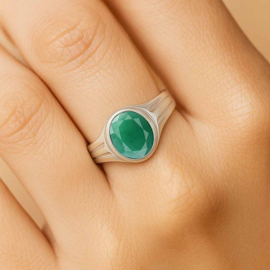 Premium Crafted Sterling Silver Emerald Stone Ring for Women