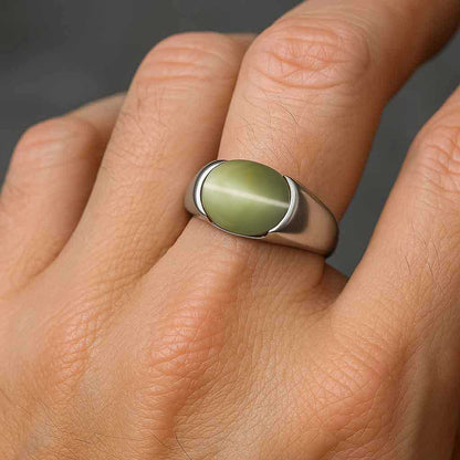 Bold & Stylish 925 Sterling Silver Men’s Cat’s Eye Stone Ring