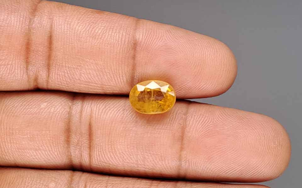 Yellow Sapphire (Pukhraj) Gemstone - 4.55 Carats