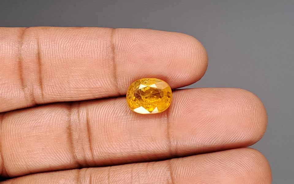 Yellow Sapphire (Pukhraj) Gemstone - 5.23 Carats