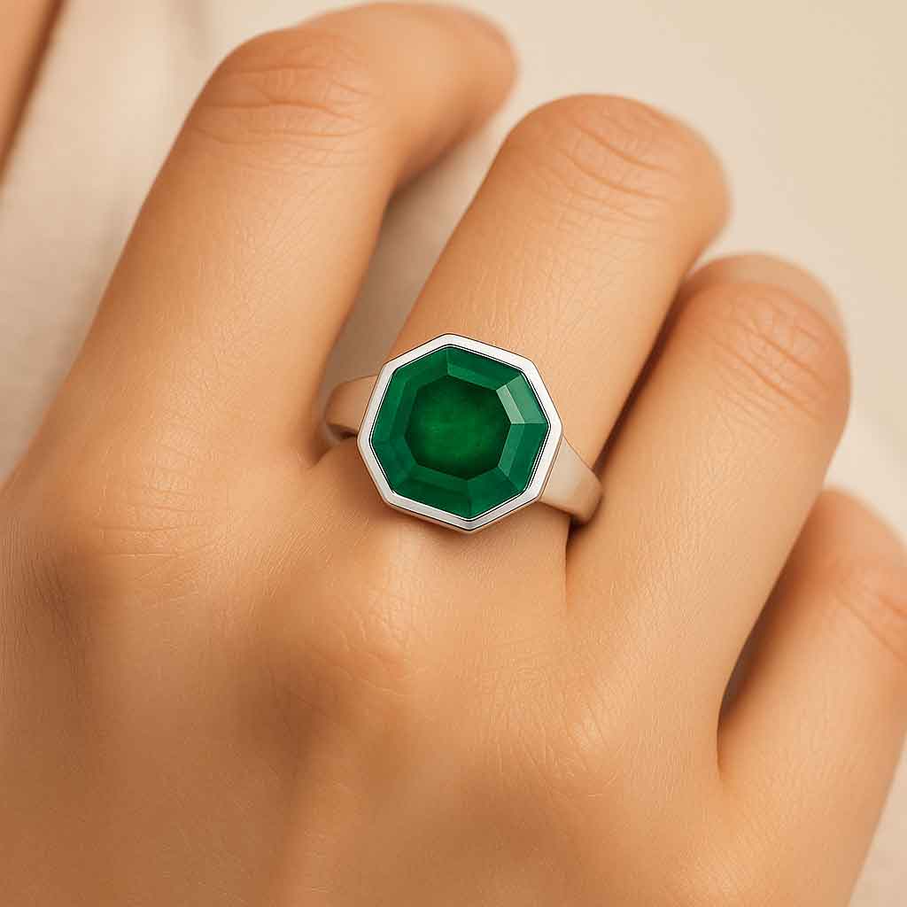 Royal 925 Sterling Silver Emerald Stone Ring for Her