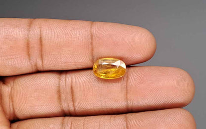 Yellow Sapphire (Pukhraj) Gemstone - 4.26 Carats