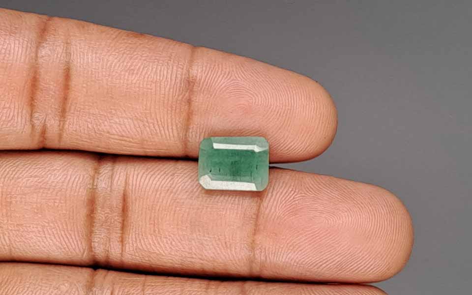 Emerald (Panna) Gemstone - 3.20 Carats