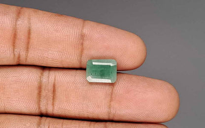 Emerald (Panna) Gemstone - 3.20 Carats