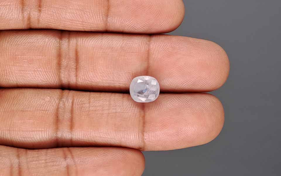 Blue Sapphire (Neelam) Gemstone - 4.04 Carats